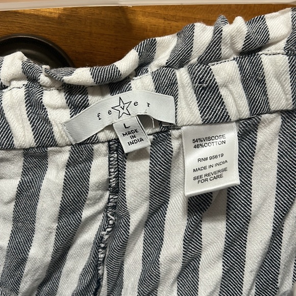 Linen pants - Picture 2 of 3